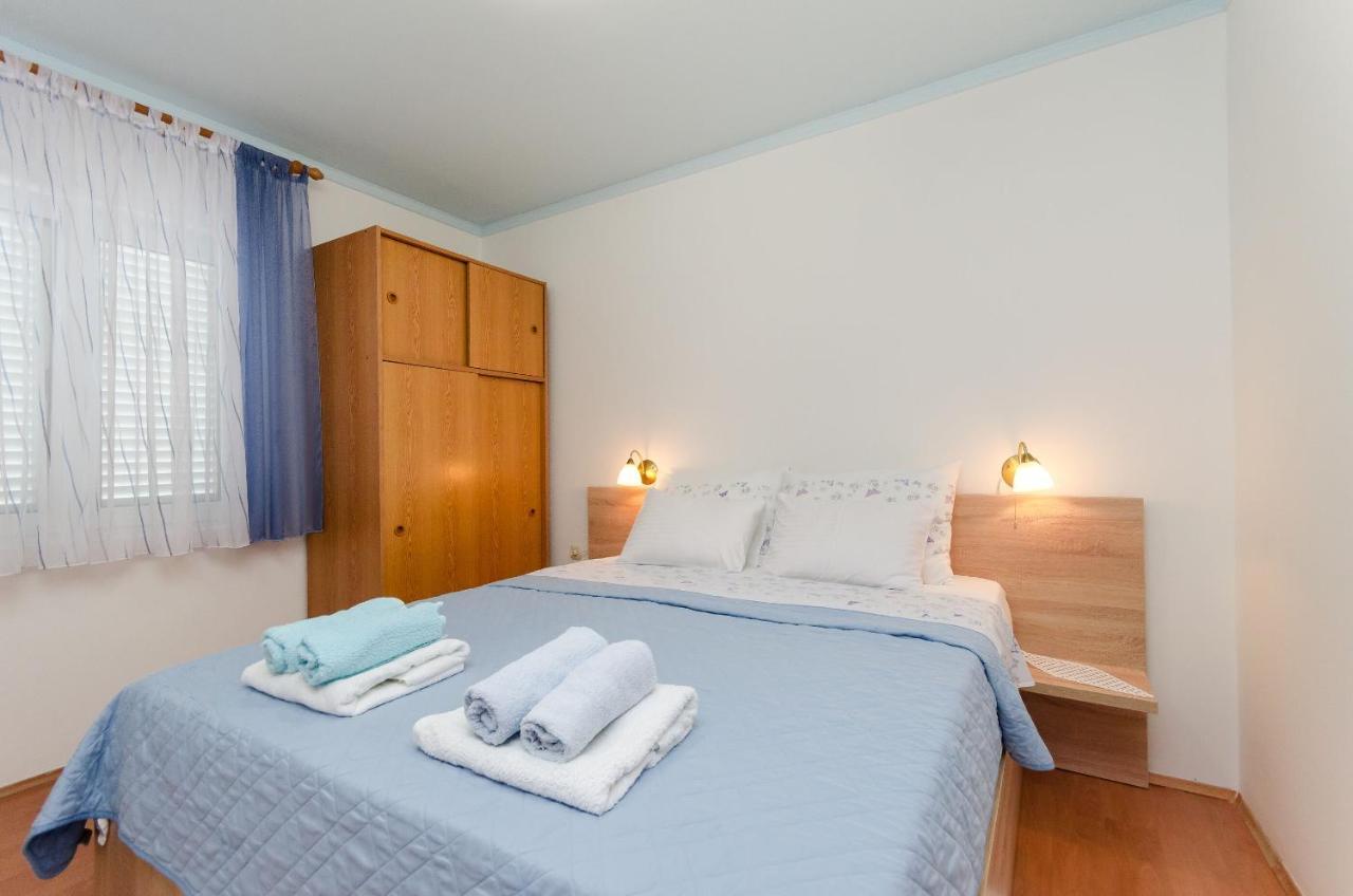 Apartments Mijatovic Lopar Exterior foto