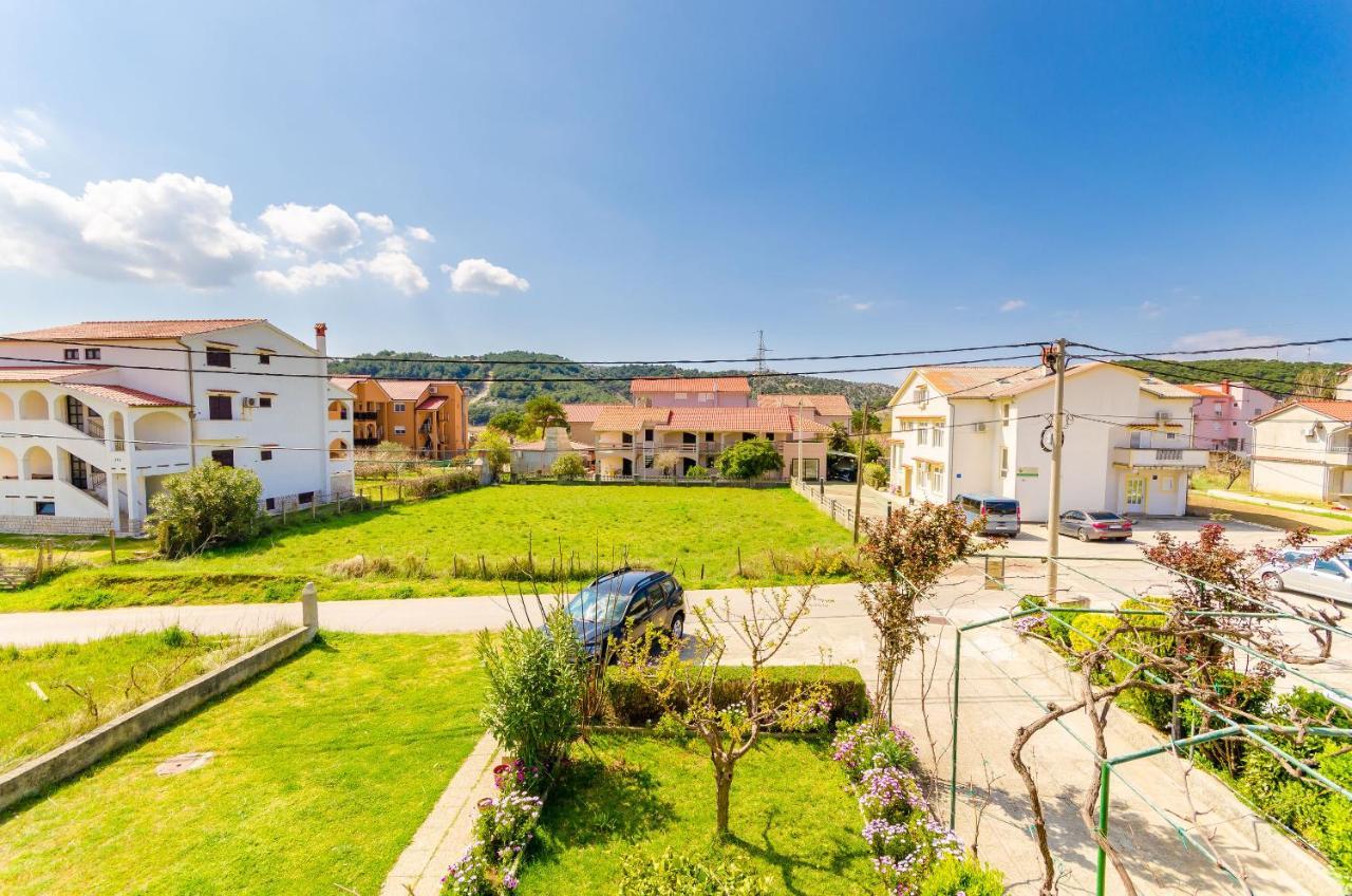 Apartments Mijatovic Lopar Exterior foto